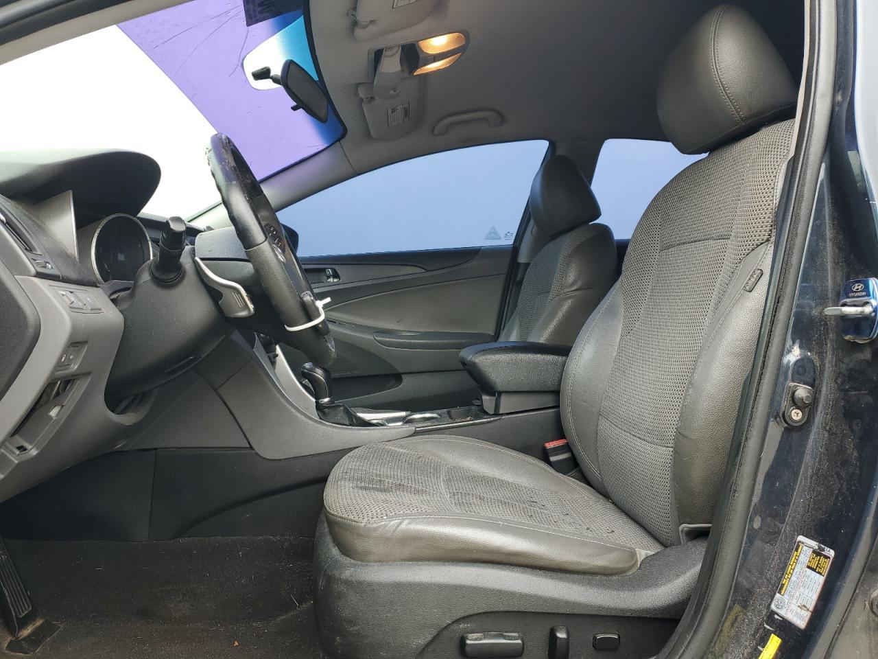 2011 HYUNDAI SONATA SE - Image 7