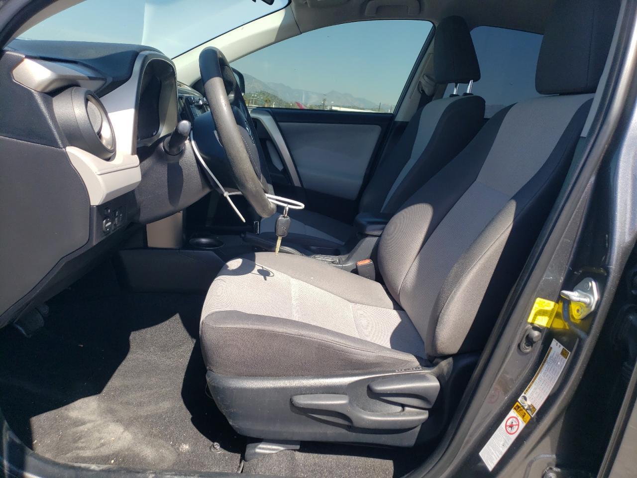 2015 TOYOTA RAV4 LE - Фото 7