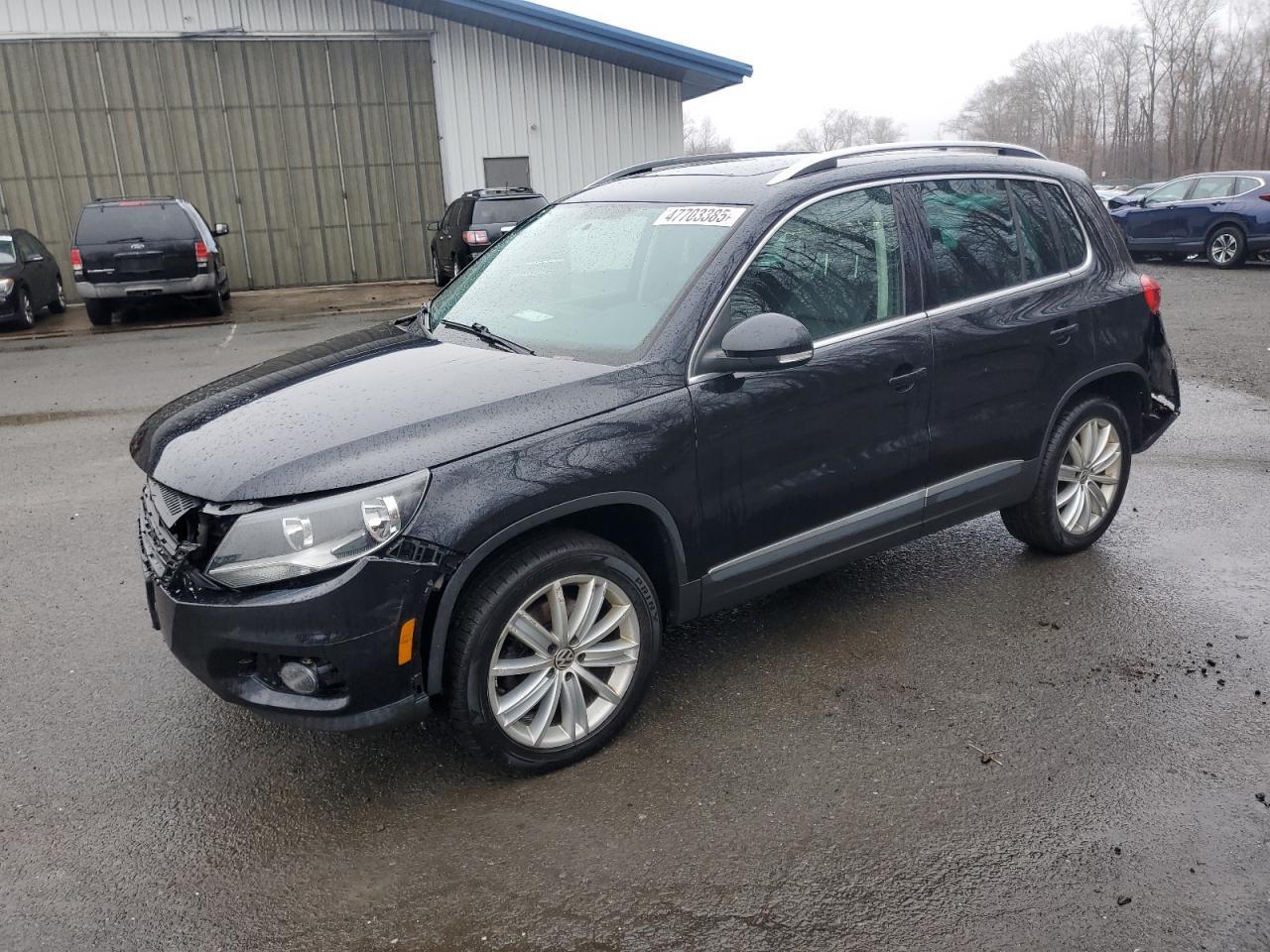 2014 VOLKSWAGEN TIGUAN S