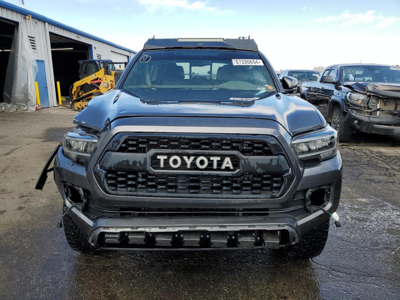 2016 TOYOTA TACOMA DOU - Image 5