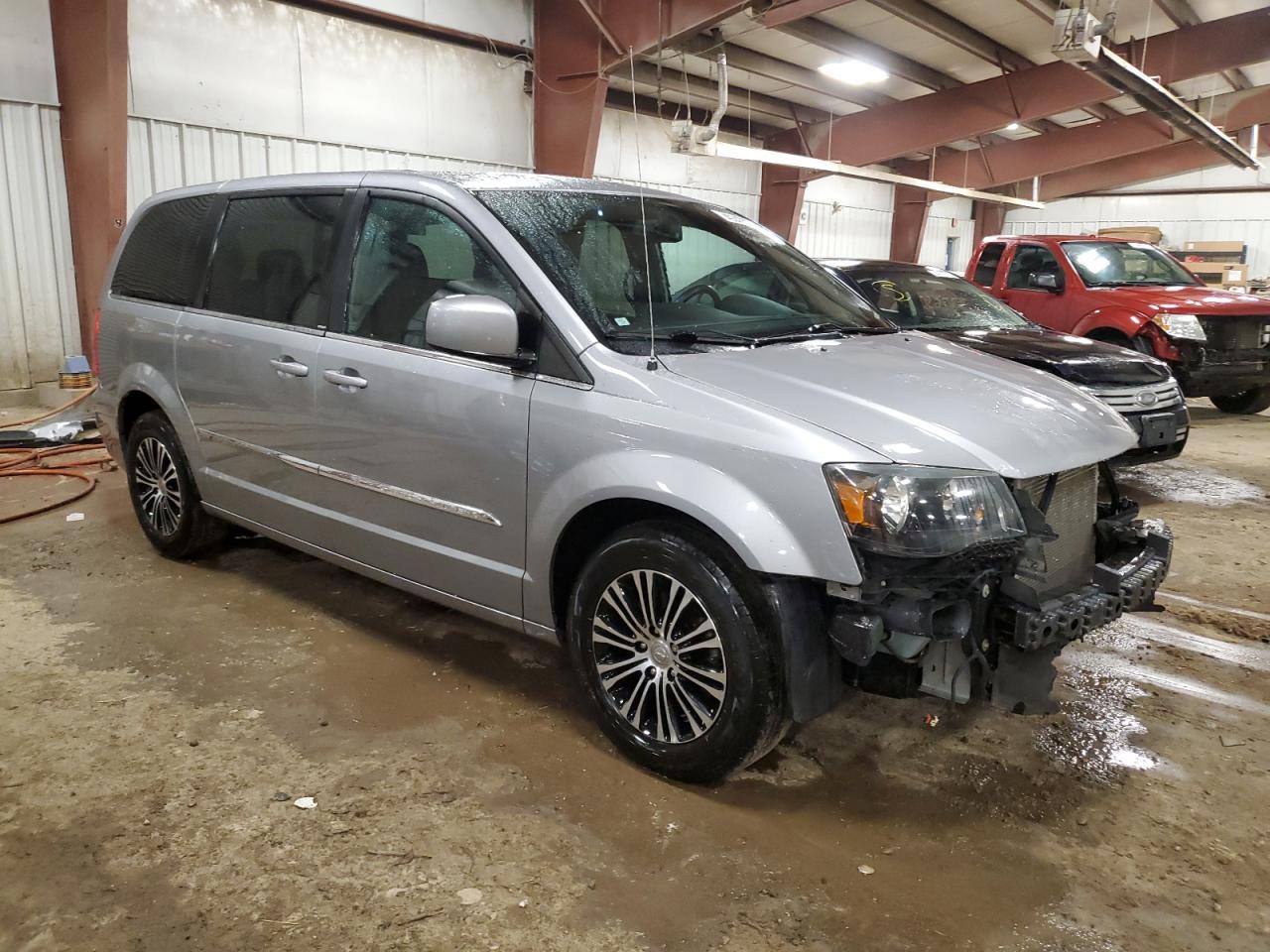 2014 CHRYSLER TOWN & COU - Фото 4