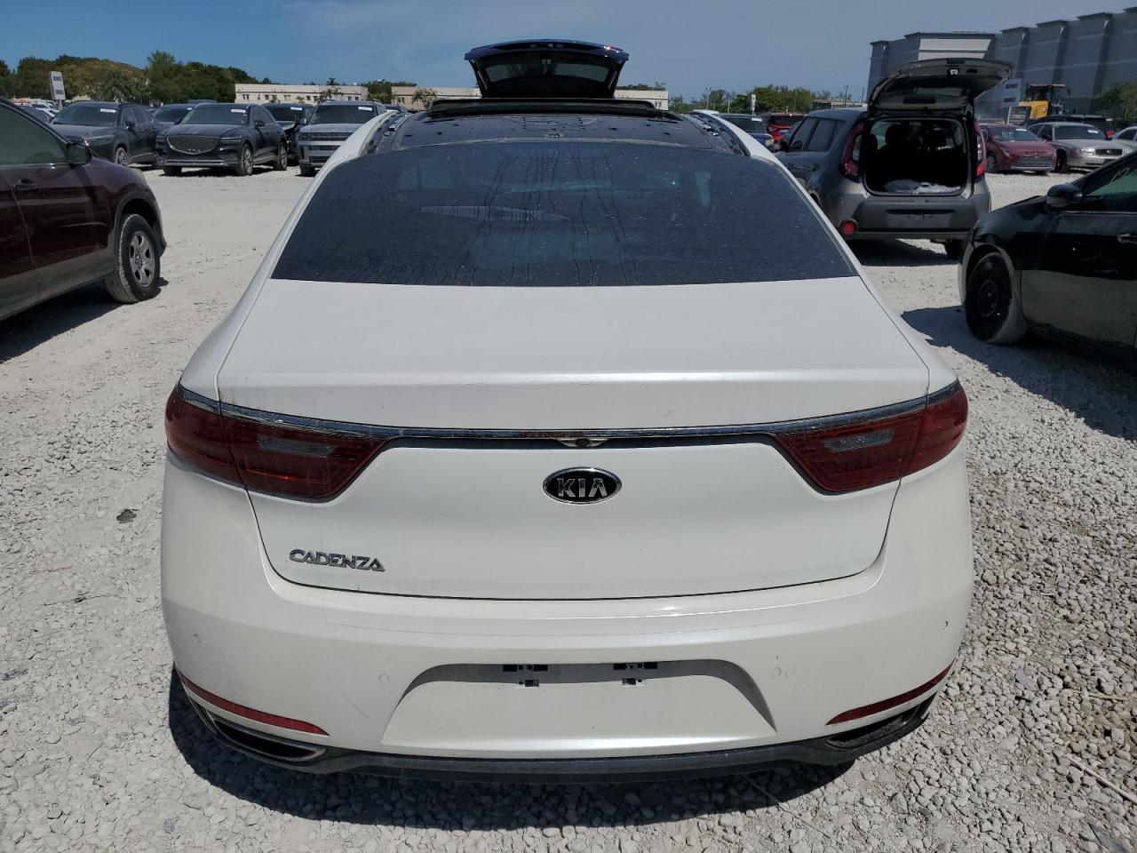 2017 KIA CADENZA PR - Image 6