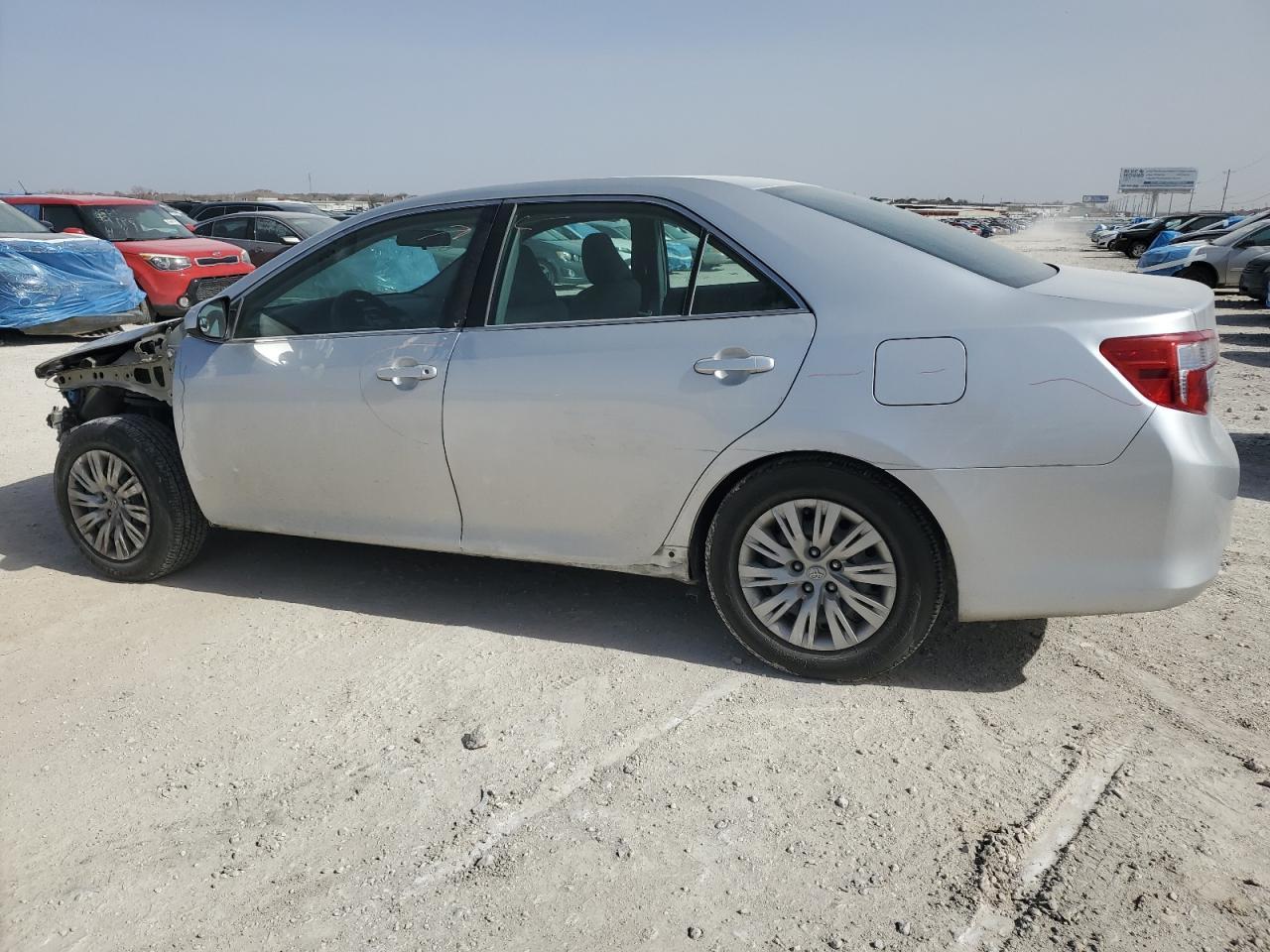 2014 TOYOTA CAMRY L - Image 2