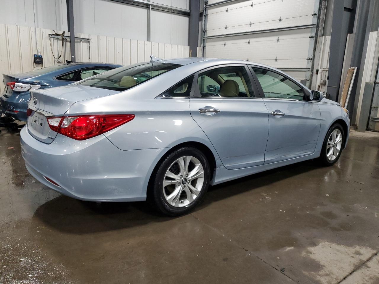 2011 HYUNDAI SONATA SE - Фото 3