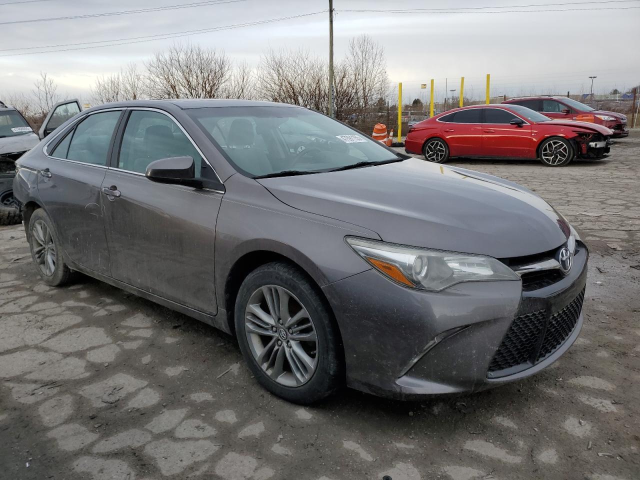 2017 TOYOTA CAMRY LE - Фото 4
