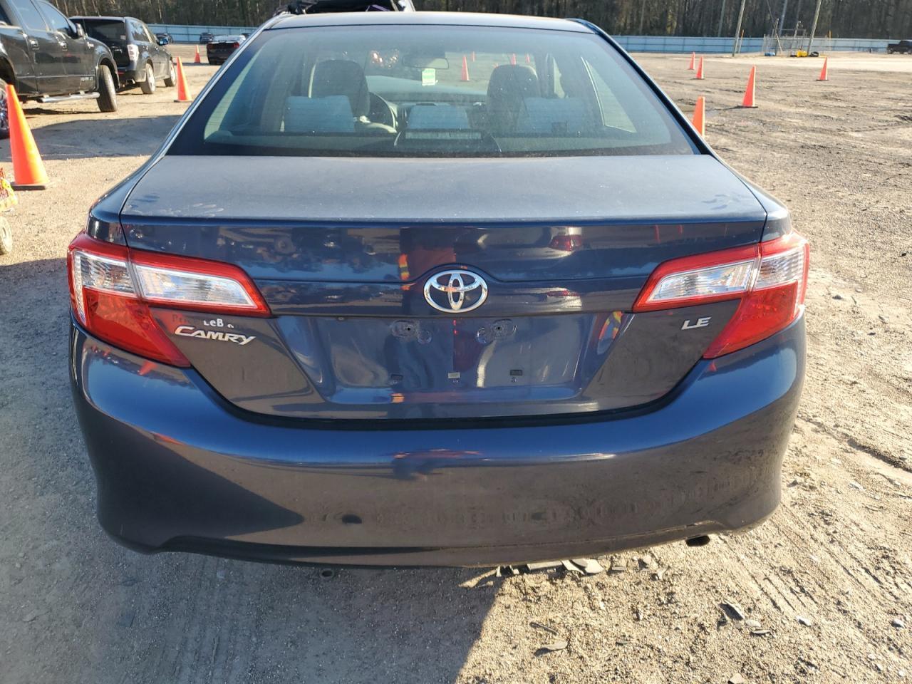 2014 TOYOTA CAMRY L - Фото 6