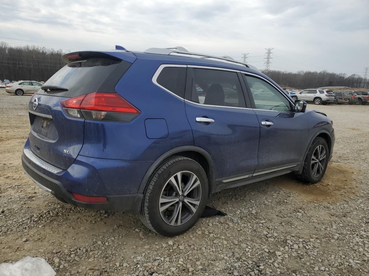 2017 NISSAN ROGUE S - Image 3
