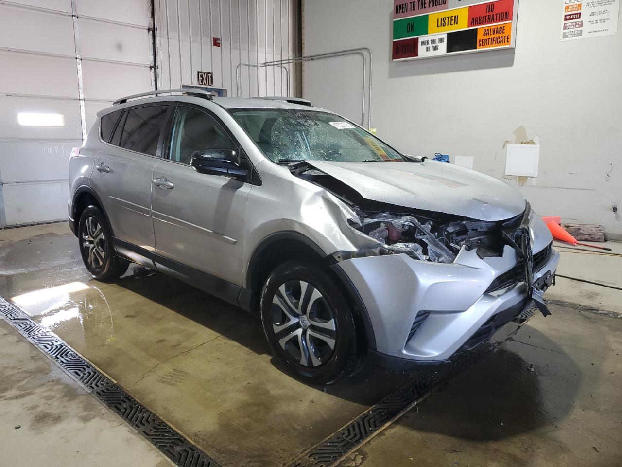2017 TOYOTA RAV4 LE - Image 4