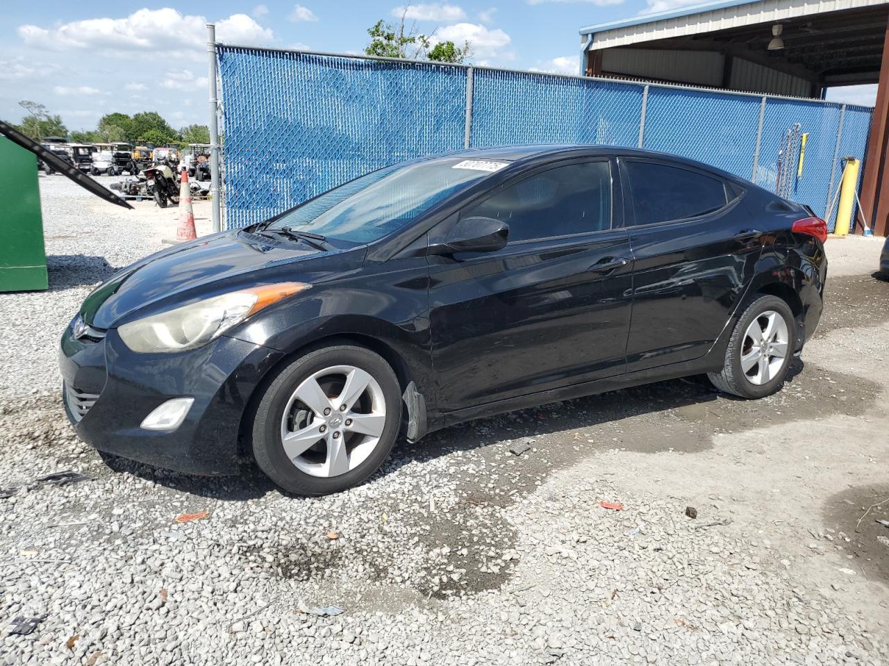 2013 HYUNDAI ELANTRA GL