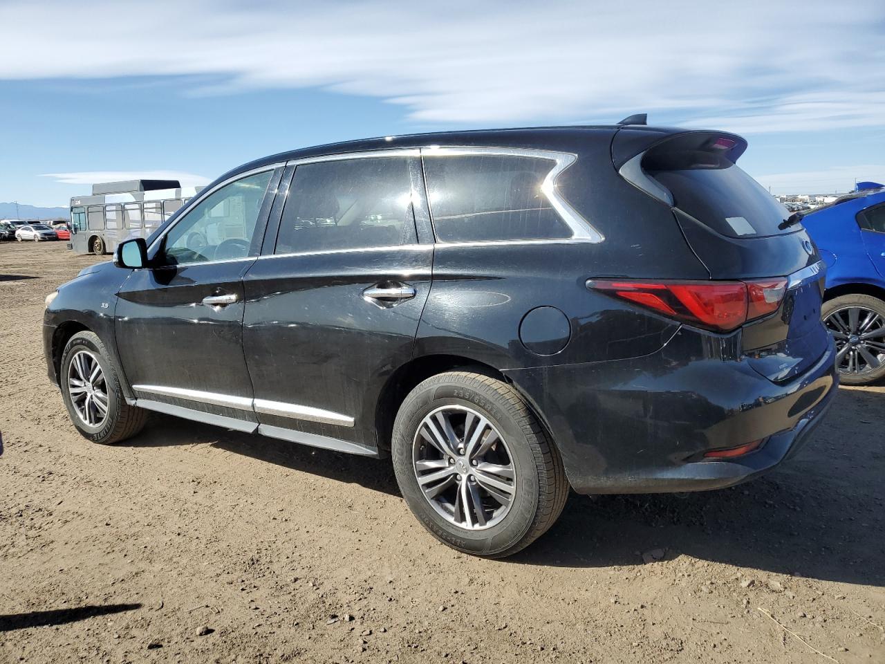2017 INFINITI QX60 - Фото 2