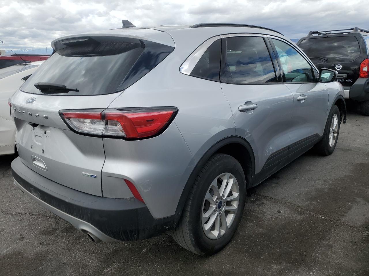 2020 FORD ESCAPE SE - Фото 3