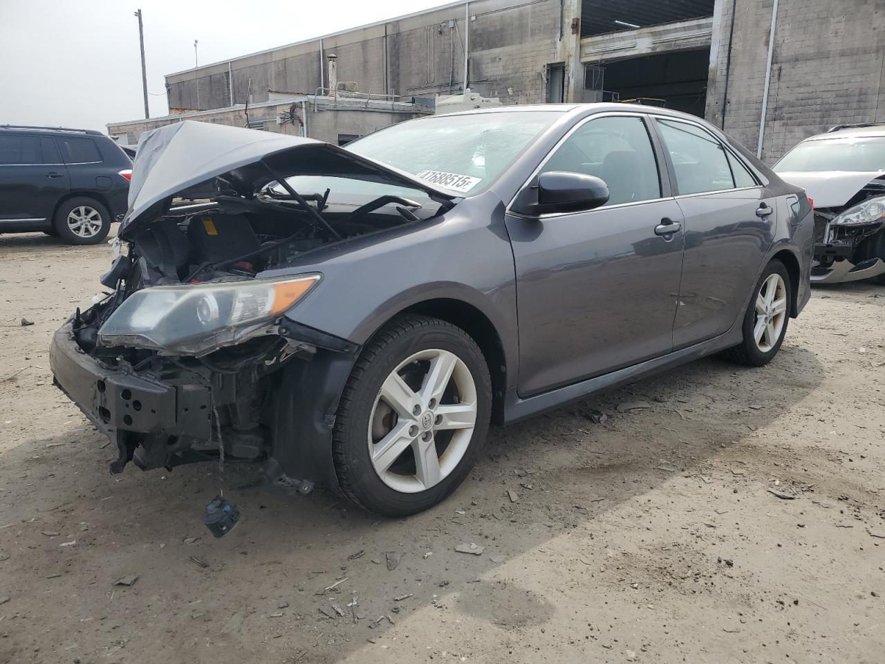 2014 TOYOTA CAMRY L
