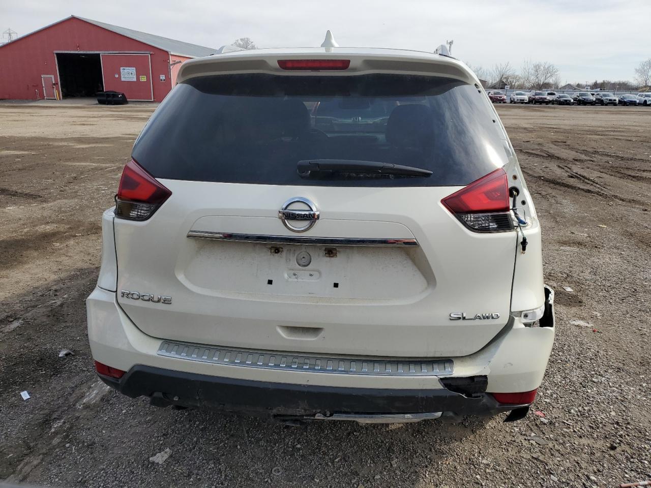 2017 NISSAN ROGUE SV - Фото 6