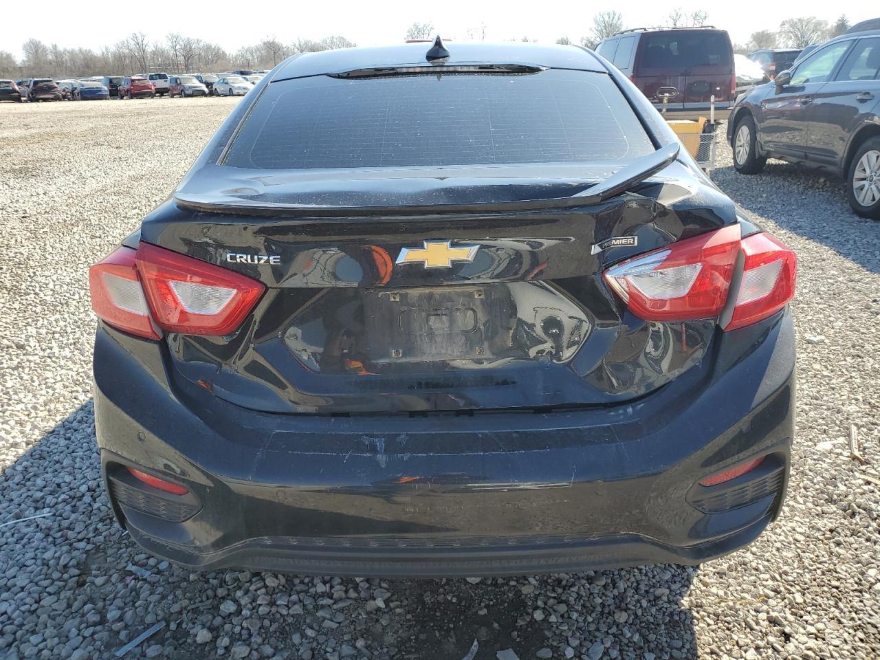 2017 CHEVROLET CRUZE PREM - Image 6
