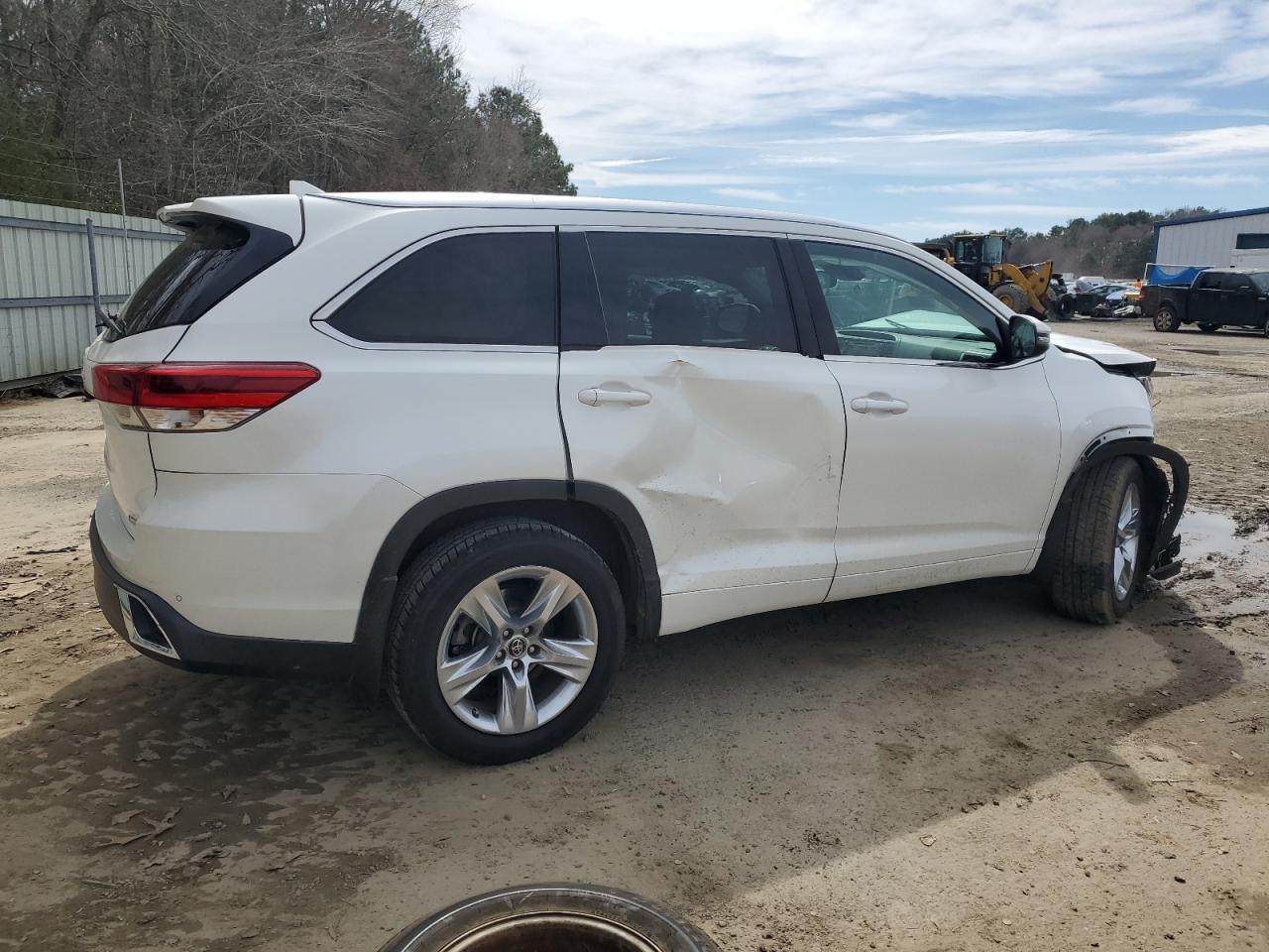 2018 TOYOTA HIGHLANDER - Image 3