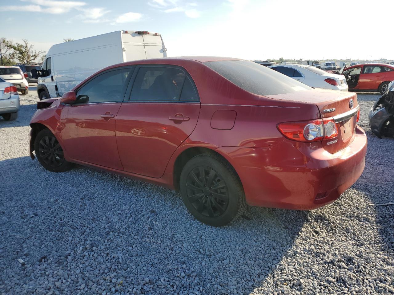 2013 TOYOTA COROLLA BA - Фото 2