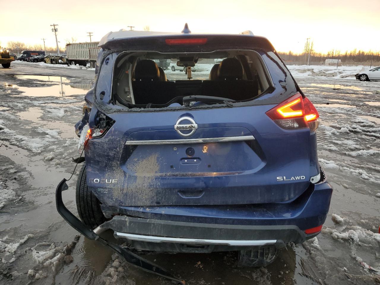 2018 NISSAN ROGUE S - Фото 6