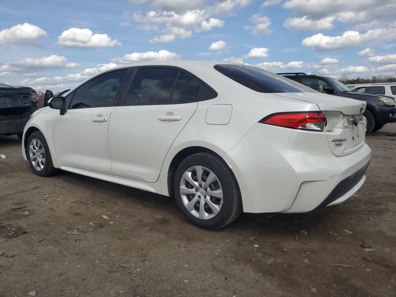 2020 TOYOTA COROLLA LE - Image 2