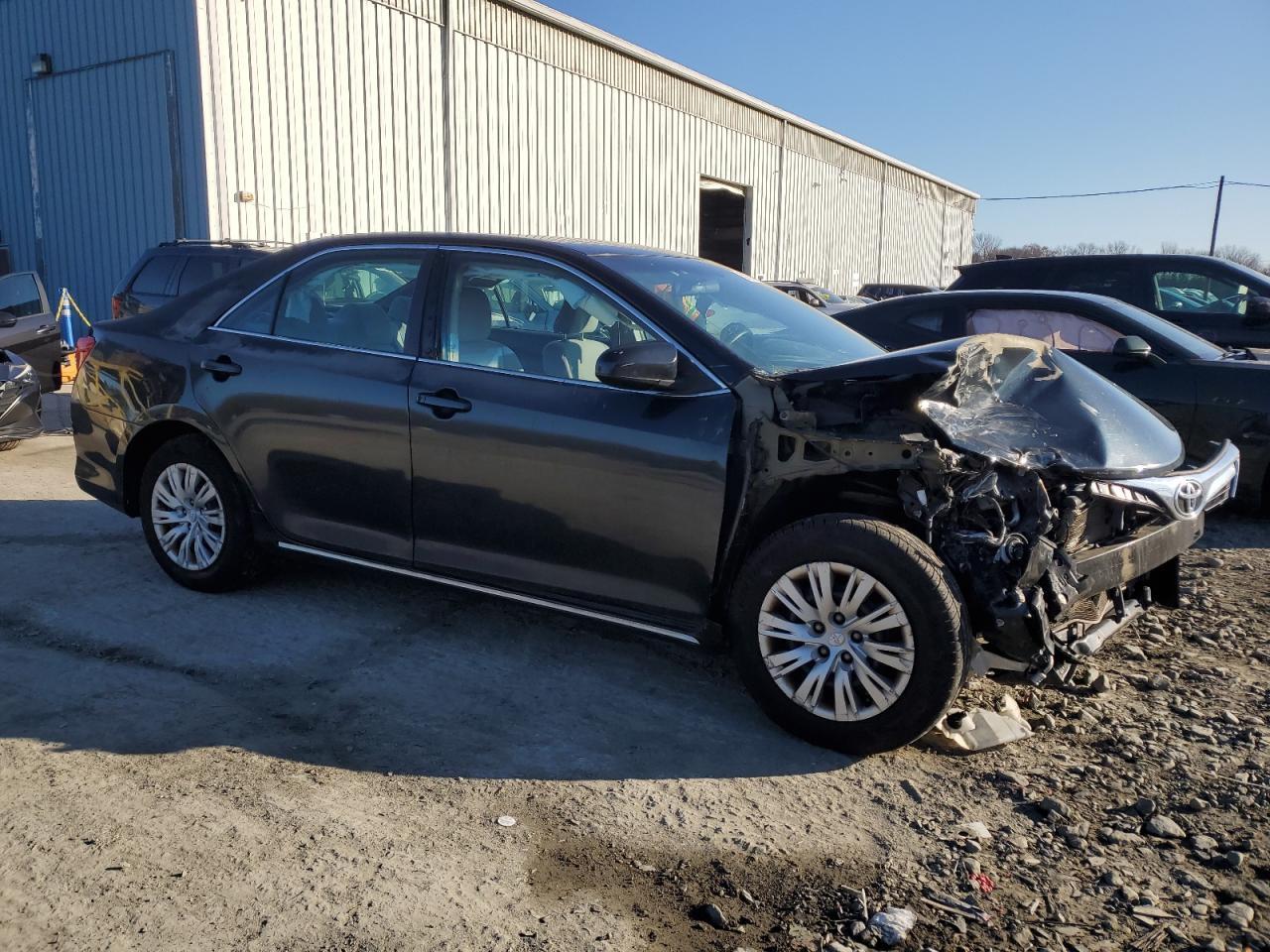 2013 TOYOTA CAMRY L - Image 4
