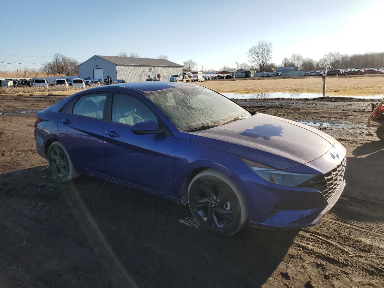 2023 HYUNDAI ELANTRA SE - Image 4