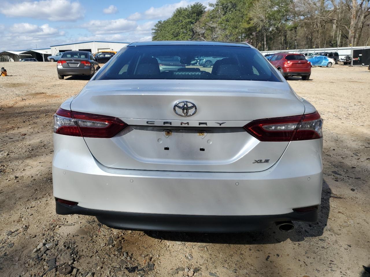 2018 TOYOTA CAMRY L - Фото 6