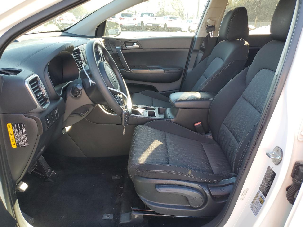 2017 KIA SPORTAGE L - Image 7