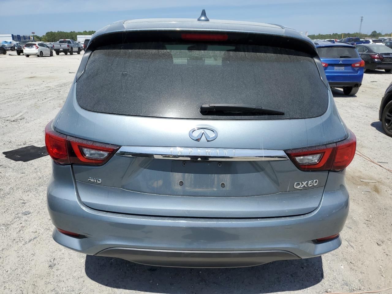 2019 INFINITI QX60 LUXE - Image 6