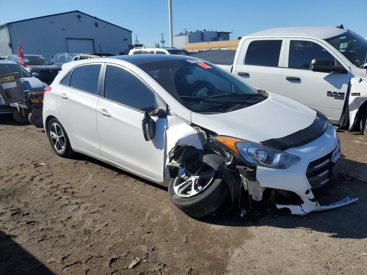 2016 HYUNDAI ELANTRA GT - Image 4