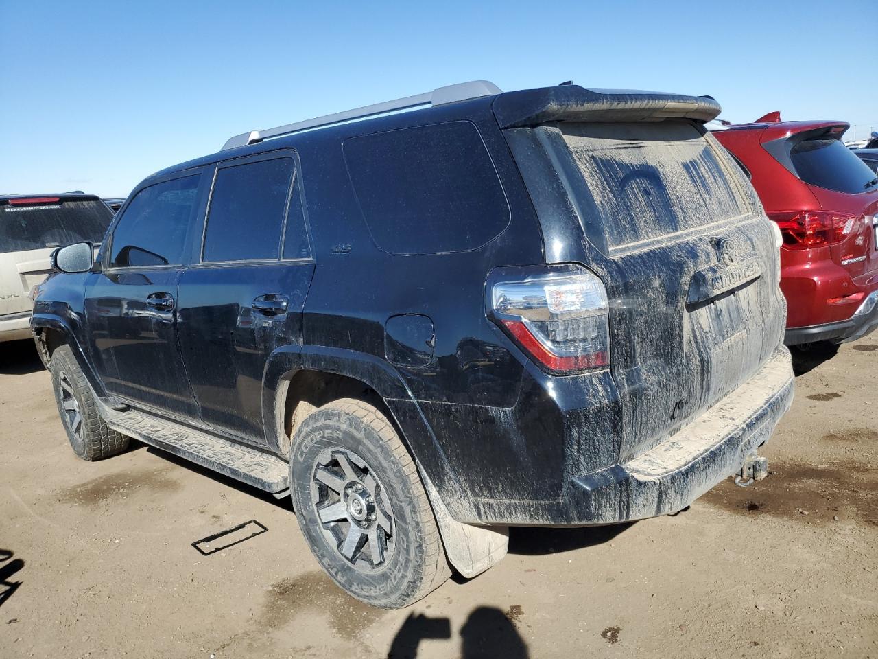 2018 TOYOTA 4RUNNER SR - Image 2