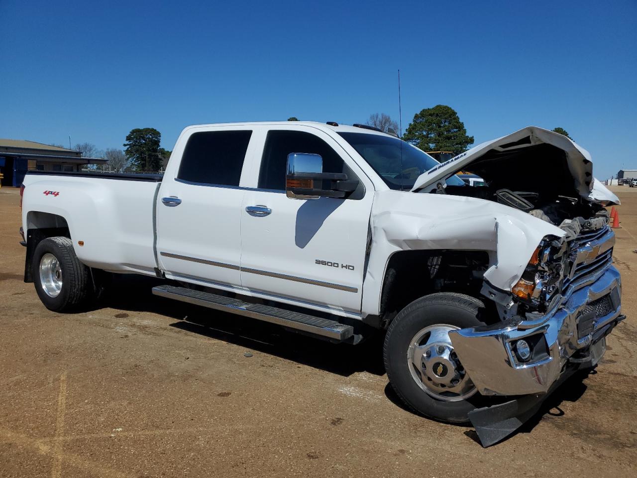 2019 CHEVROLET SILVERADO - Image 4