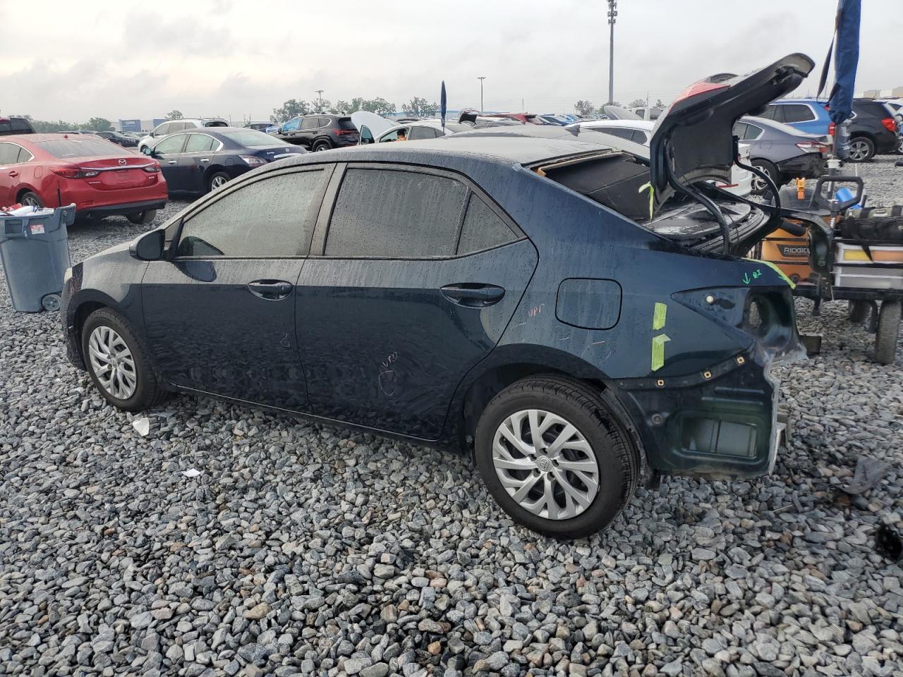 2019 TOYOTA COROLLA L - Фото 2