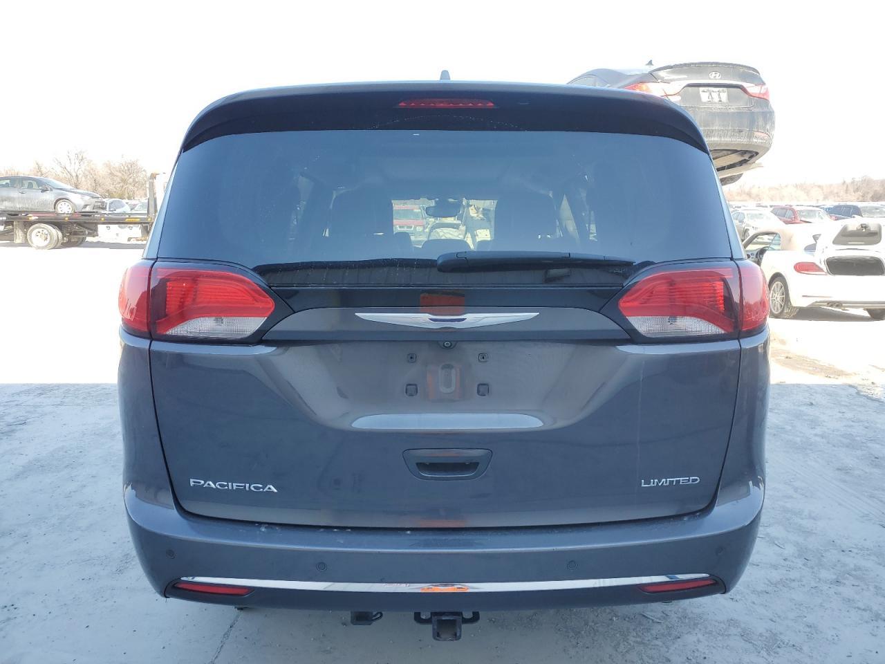 2017 CHRYSLER PACIFICA L - Image 6