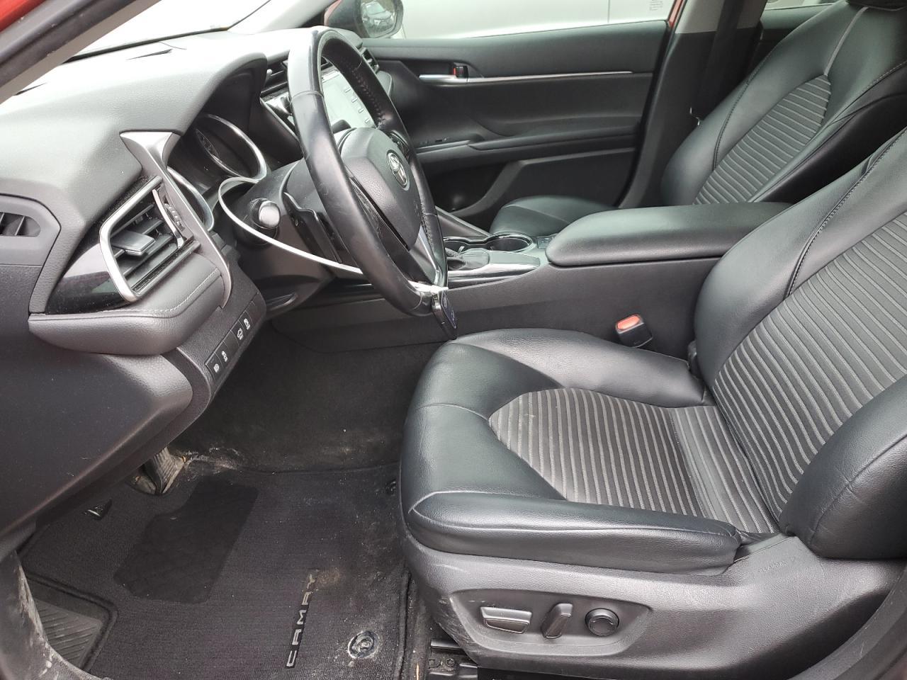 2020 TOYOTA CAMRY SE - Image 7