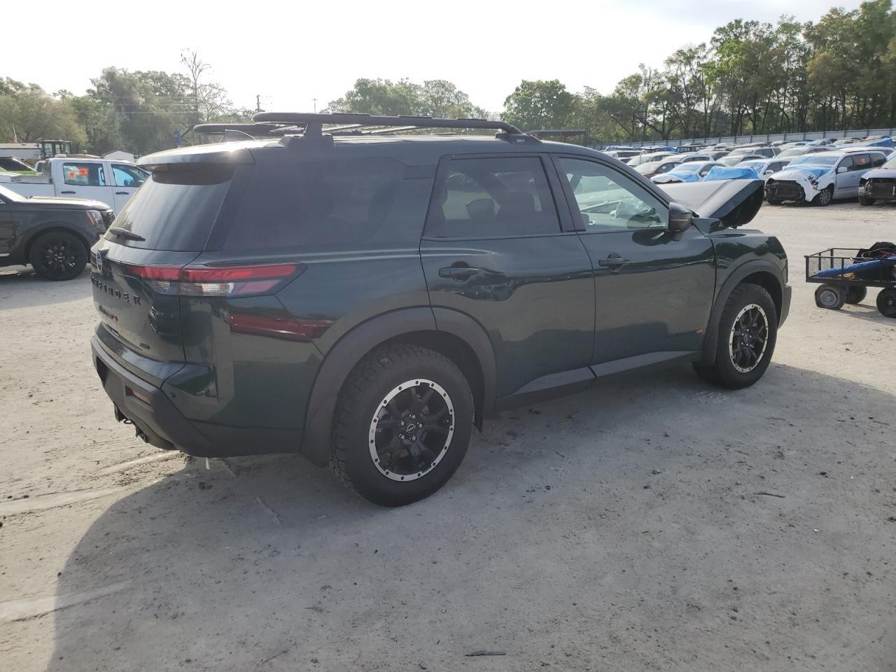 2024 NISSAN PATHFINDER - Фото 3