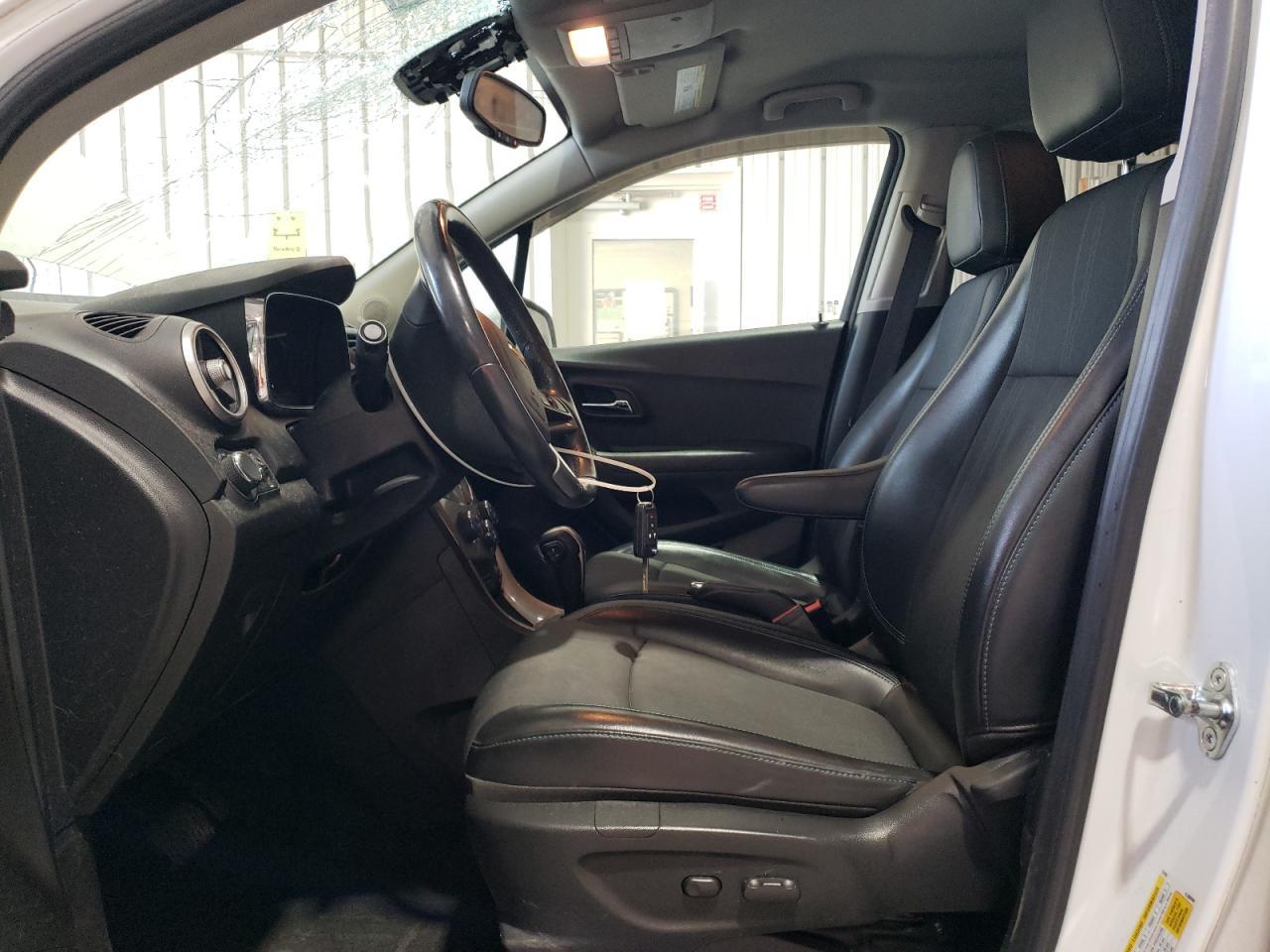 2015 CHEVROLET TRAX 1LT - Image 7
