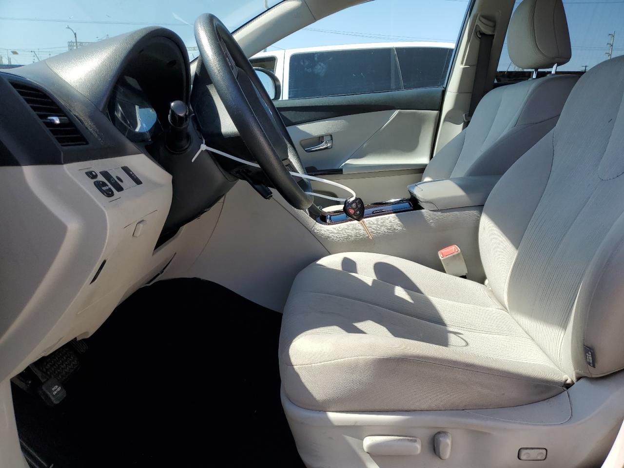 2012 TOYOTA VENZA LE - Фото 7