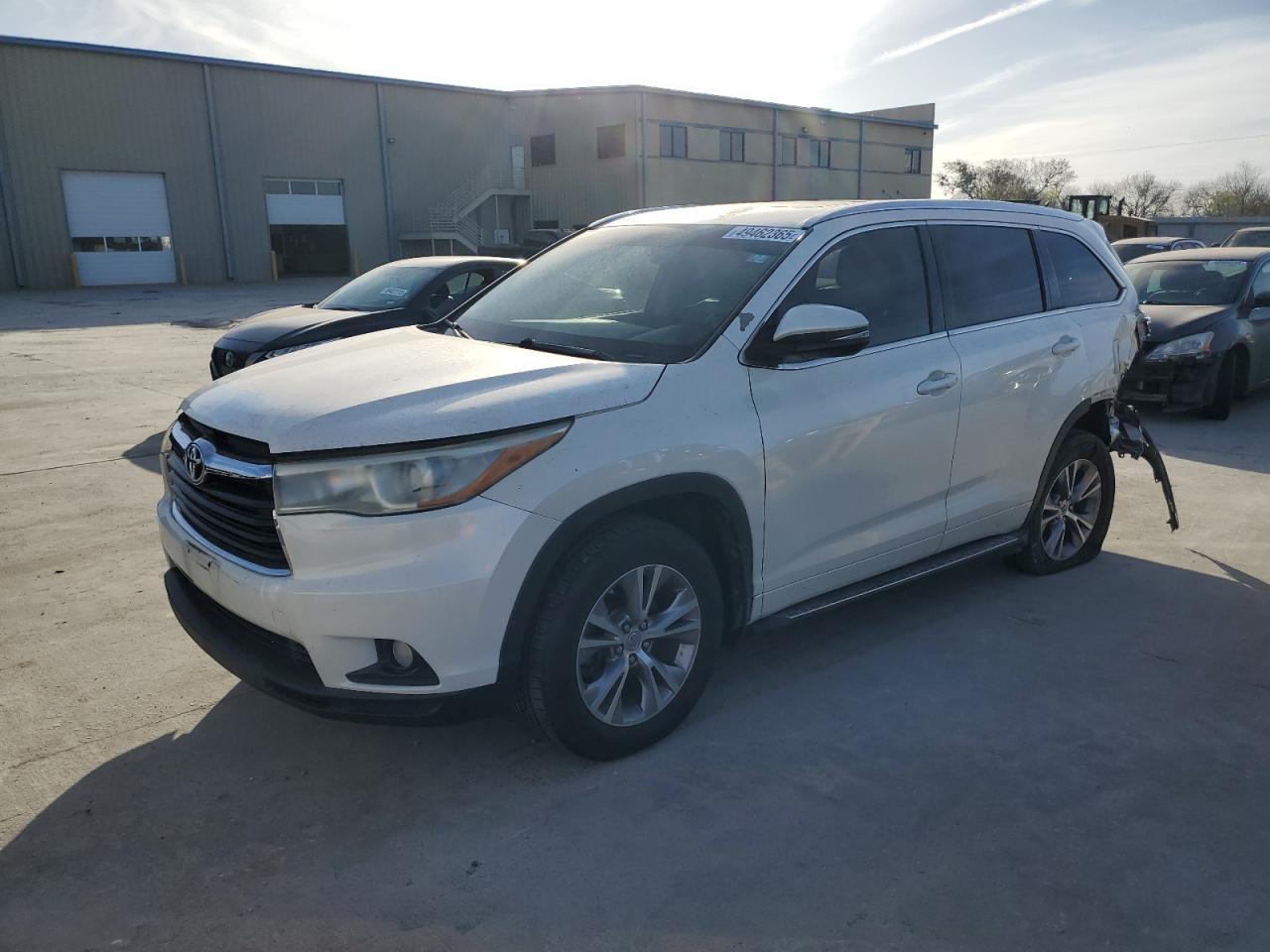 2015 TOYOTA HIGHLANDER