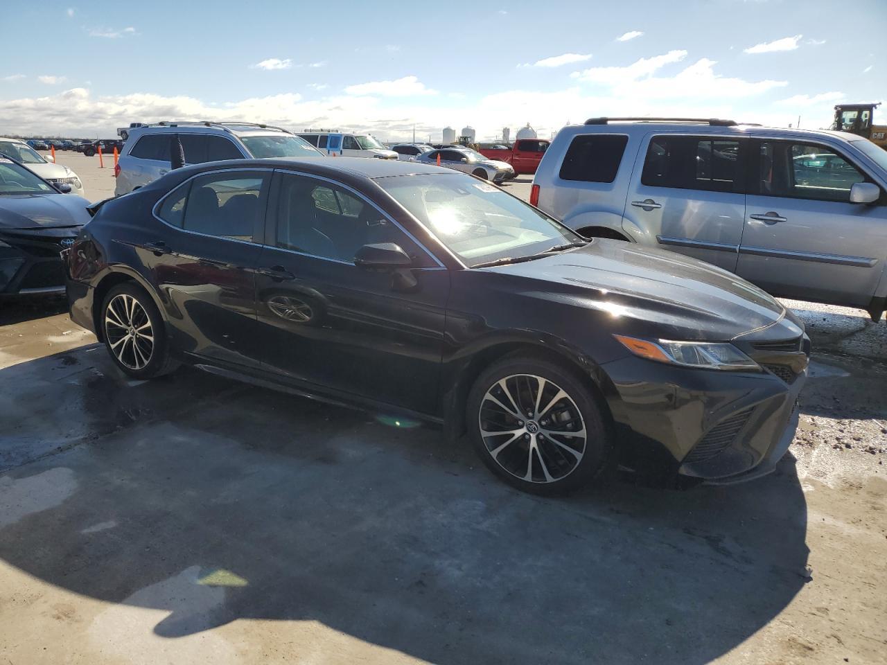 2018 TOYOTA CAMRY L - Фото 4