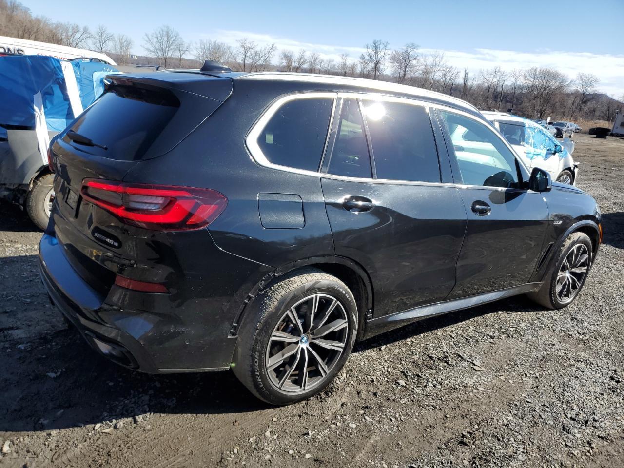 2023 BMW X5 XDRIVE4 - Фото 3