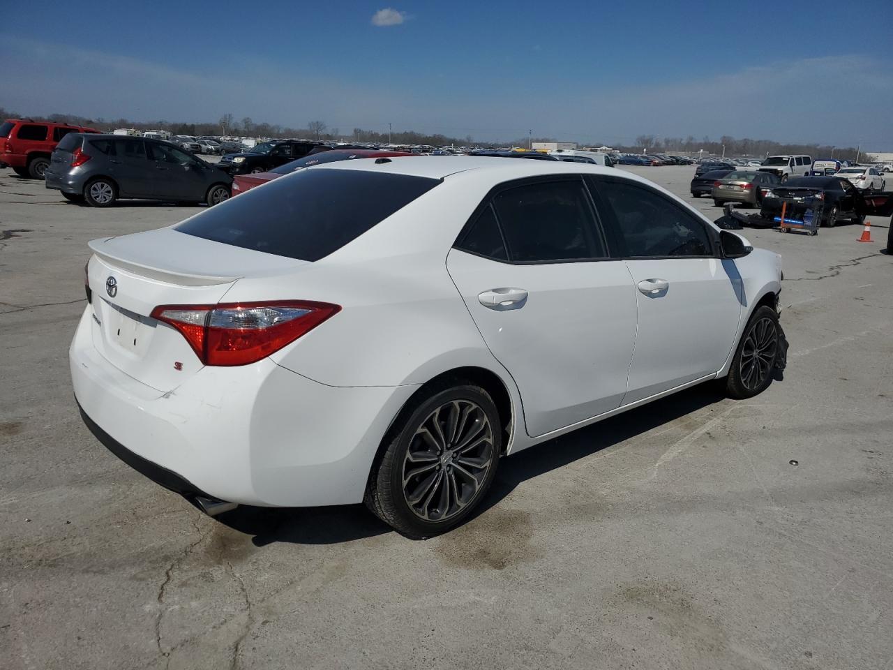 2014 TOYOTA COROLLA L - Image 3