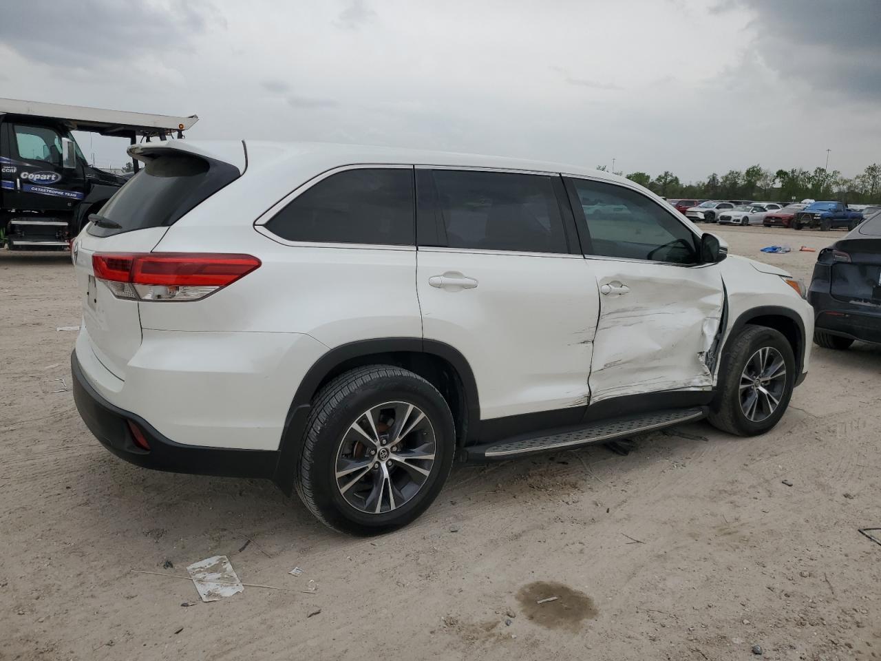 2019 TOYOTA HIGHLANDER - Image 3