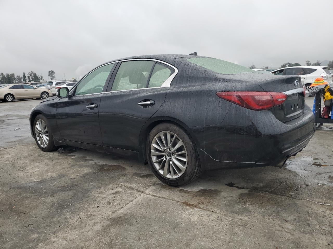 2018 INFINITI Q50 LUXE - Фото 2