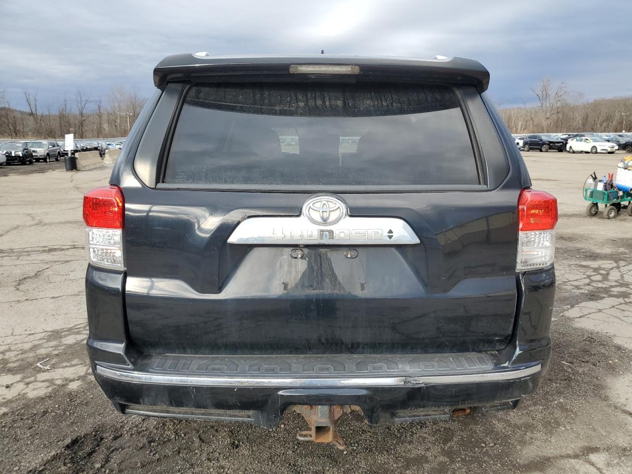 2011 TOYOTA 4RUNNER SR - Фото 6