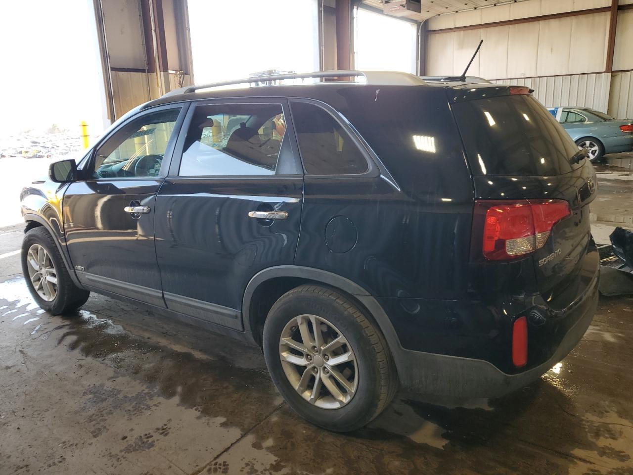 2015 KIA SORENTO LX - Image 2