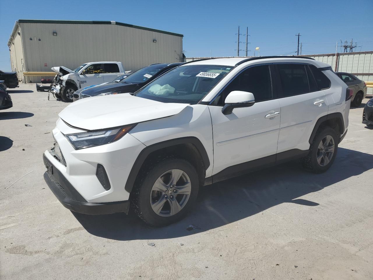 2022 TOYOTA RAV4 XLE