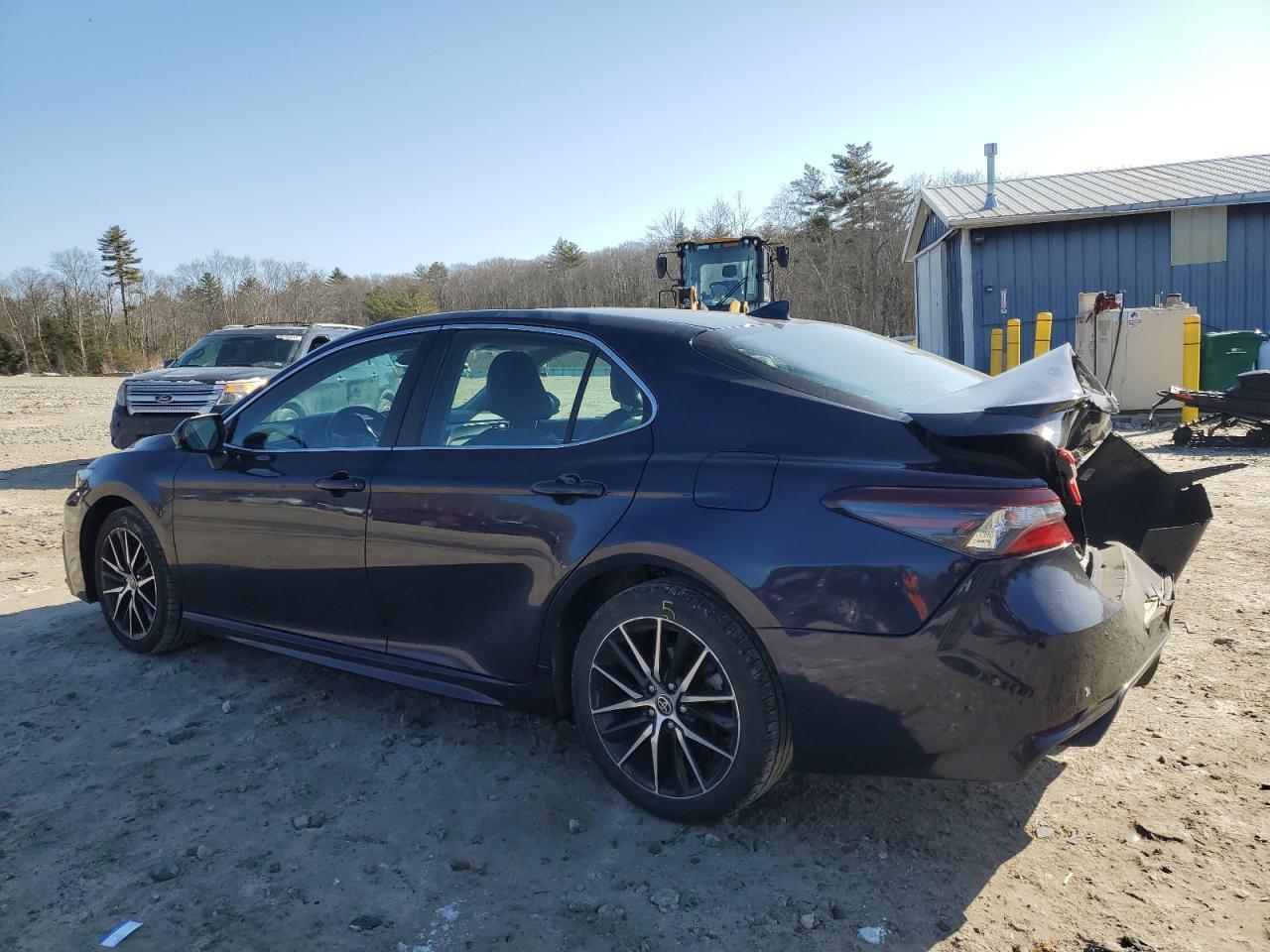 2021 TOYOTA CAMRY SE - Image 2