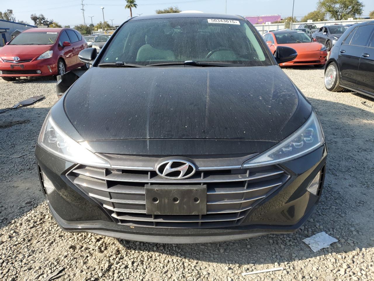 2019 HYUNDAI ELANTRA SE - Image 5