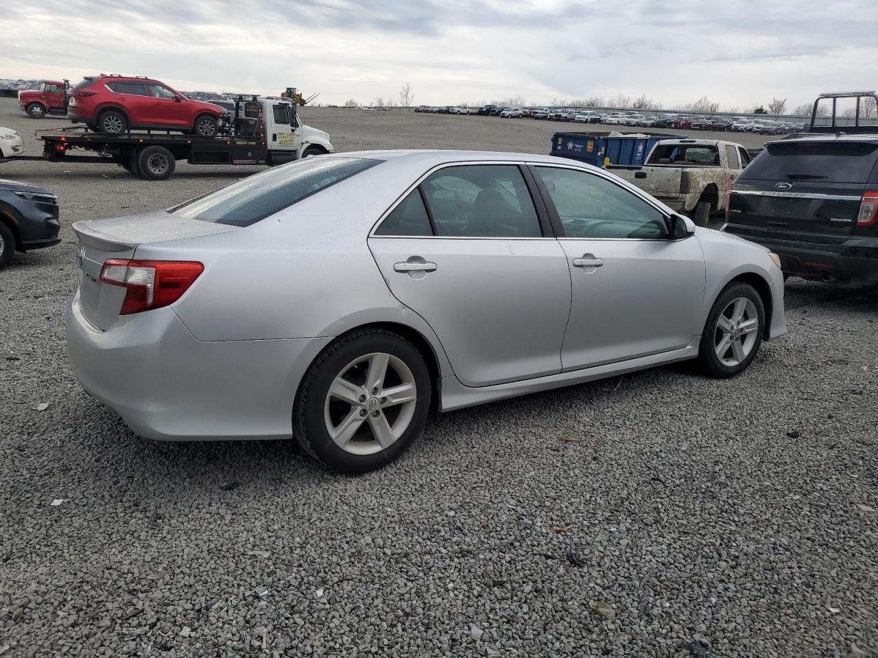 2014 TOYOTA CAMRY L - Image 3