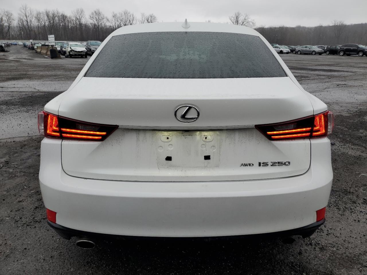 2014 LEXUS IS 250 - Image 6