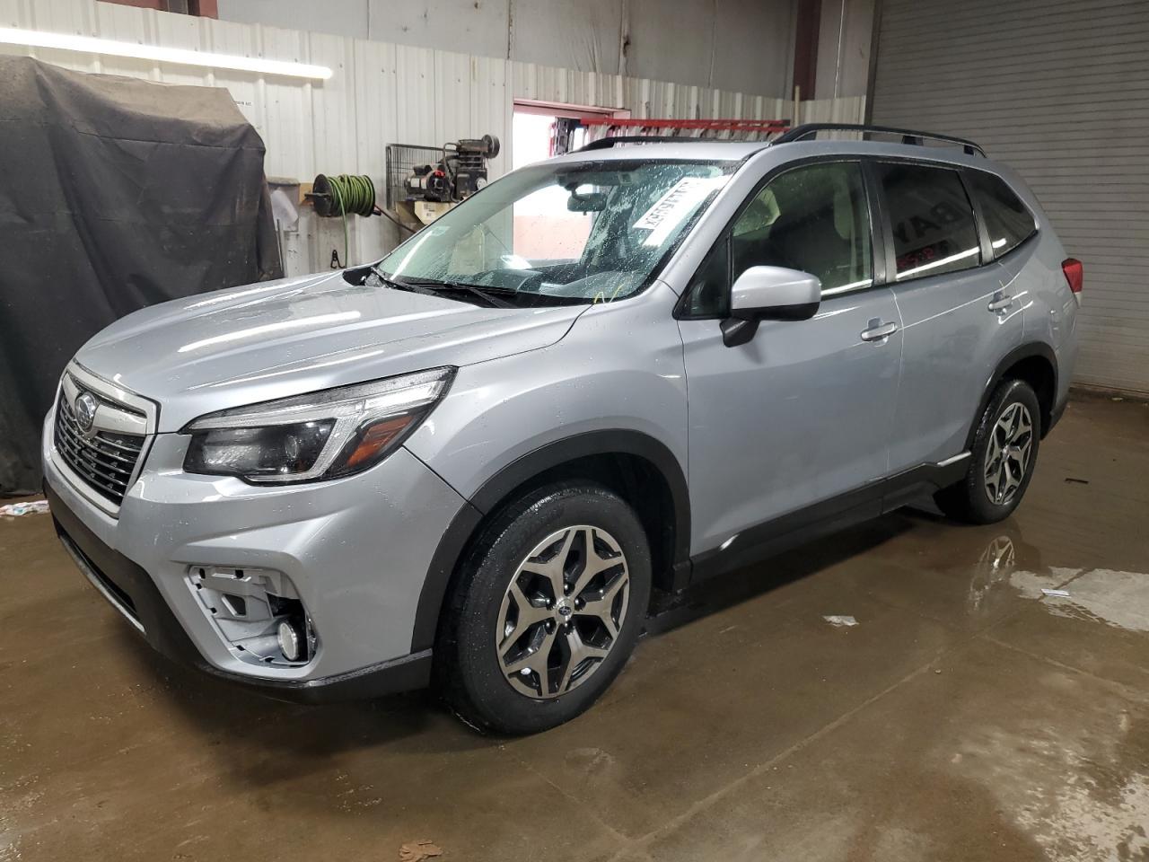 2021 SUBARU FORESTER P